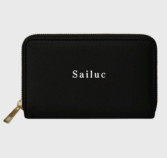 Black pouch with Sailuc branding on a gray background